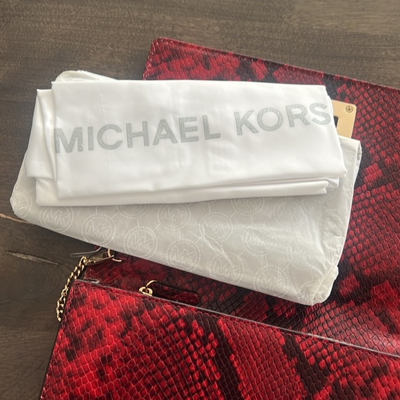 Handbag - Picture 6 of 6